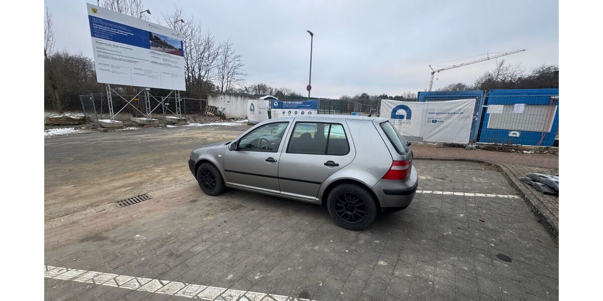 VW Golf 162.000 km 1.350 &euro; Schwalbach am Taunus 65824