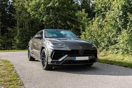 Lamborghini Urus 4.499 km 324.900 € Wiesbaden 65187