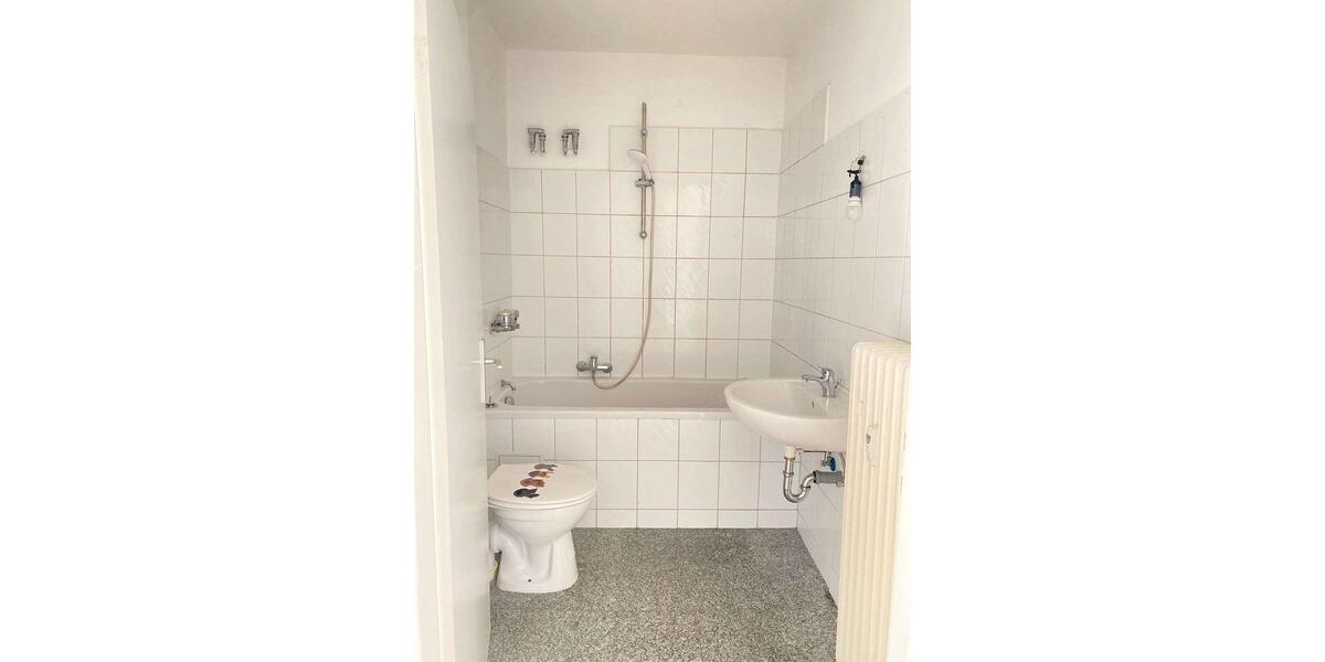 Dachgeschoßwohnung Frankfurt am Main Fechenheim - 3 Zimmer, 63 m&sup2;, 831&euro; | Angebot:25781602