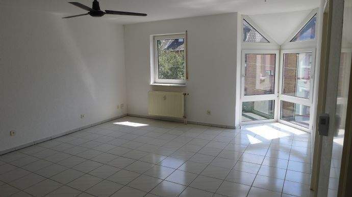 Etagenwohnung Hanau - 3 Zimmer, 85 m&sup2;, 985&euro; | Angebot:25731105