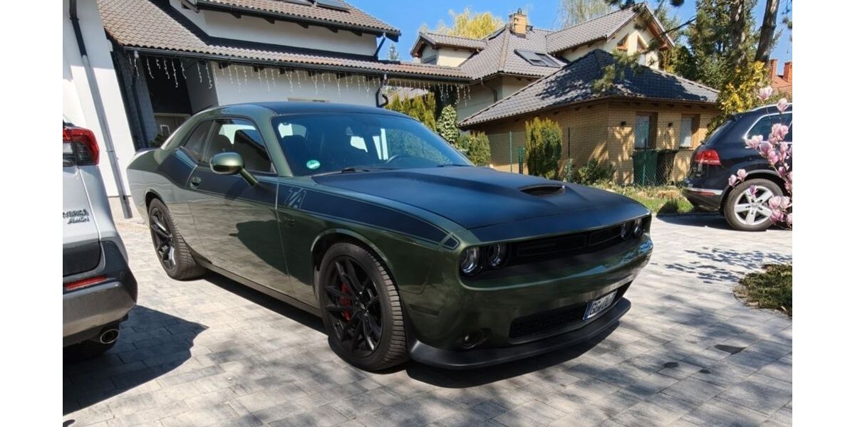 Dodge Challenger 27.000 km 45.600 &euro; Büttelborn 64572