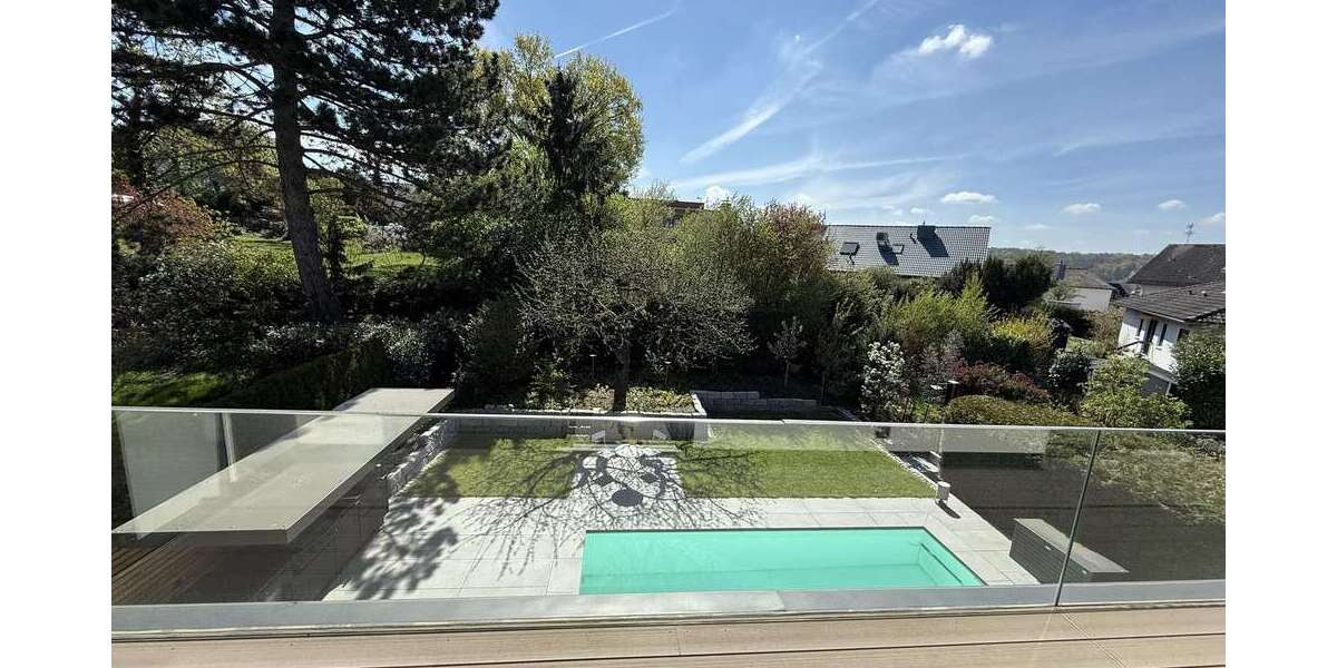 Einfamilienhaus Bad Vilbel - 11 Zimmer, 420 m&sup2;, 3.299.000&euro; | Angebot:27014922