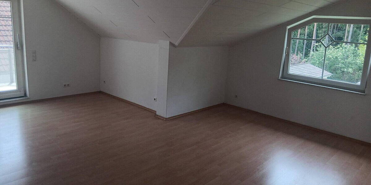 Etagenwohnung Rödermark Waldacker - 3 Zimmer, 89 m&sup2;, 1.070&euro; | Angebot:26879430
