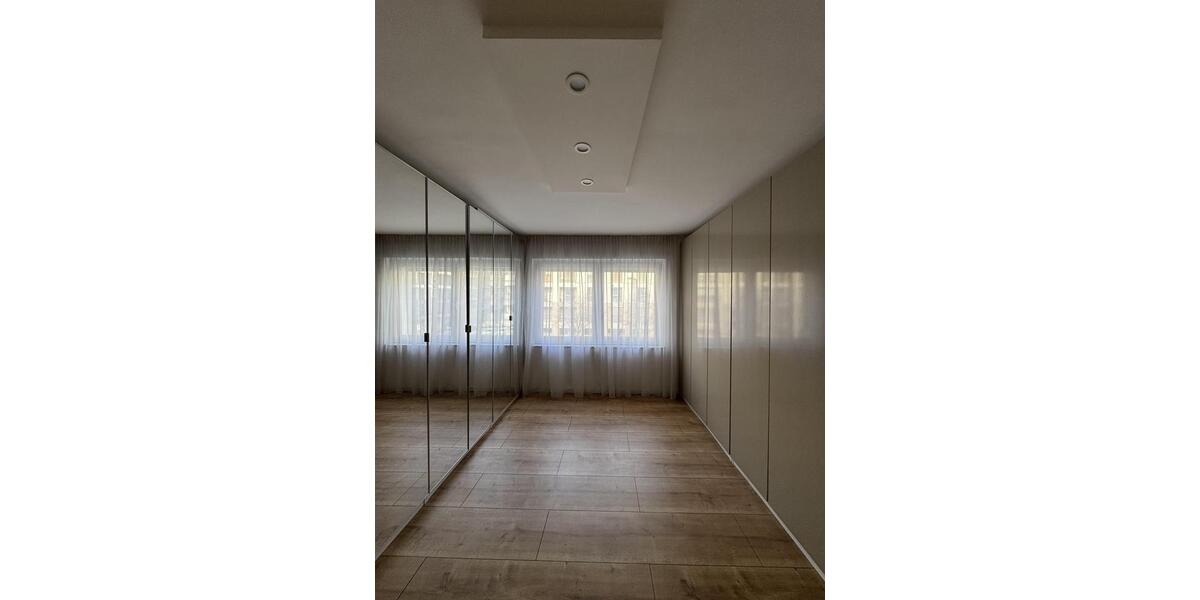 Etagenwohnung Frankfurt am Main Sachsenhausen - 3 Zimmer, 85 m&sup2;, 2.250&euro; | Angebot:26613279