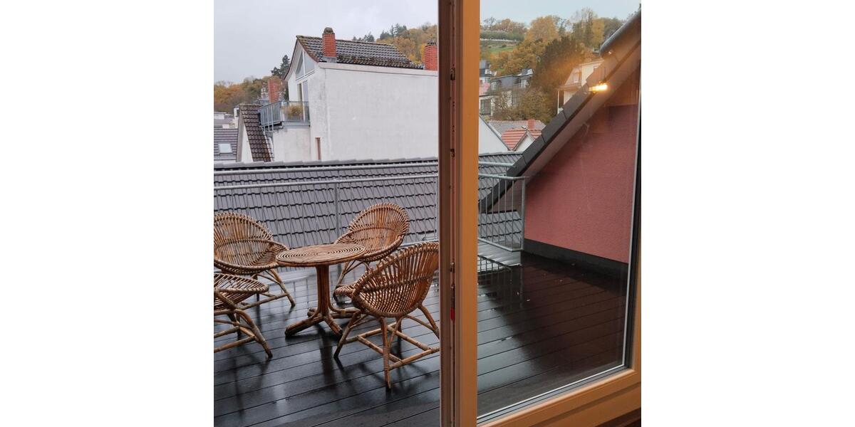 Traumhafte 2-Zimmer-Dachgeschosswohnung in Bad Nauheim zimmer