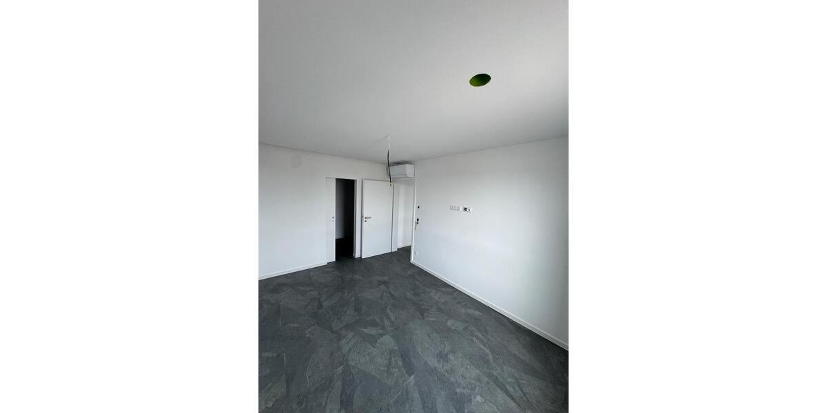 Einfamilienhaus Roßdorf - 3 Zimmer, 125 m&sup2;, 2.300&euro; | Angebot:26412883