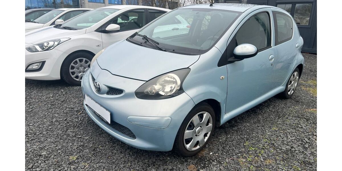 Toyota Aygo (X) 122.120 km 2.300 &euro; Friedberg 61169