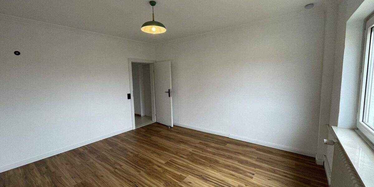 Etagenwohnung Niedernhausen - 4 Zimmer, 90 m&sup2;, 220.000&euro; | Angebot:25823326
