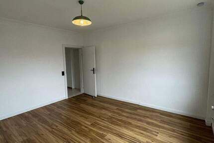 Wohnung Niedernhausen - 4 Zimmer, 90 m&sup2;, 220.000&euro; | Angebot:25823326