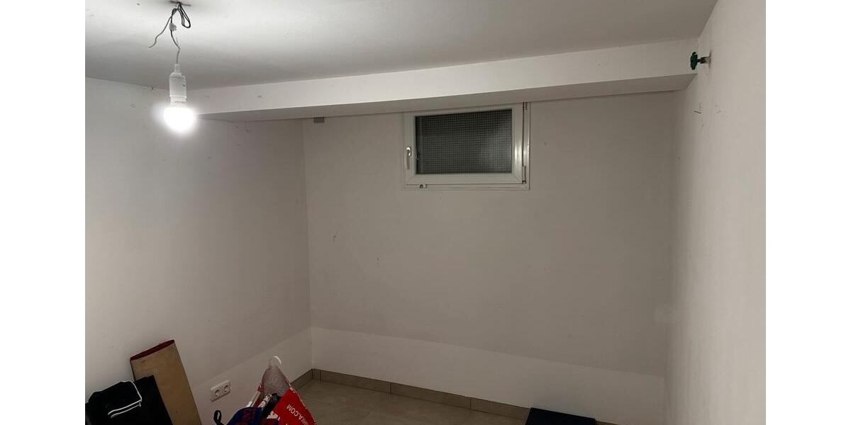 Reihen-Mittelhaus in ruhiger Wohnlage mit Südgarten und Carport 4 zimmer