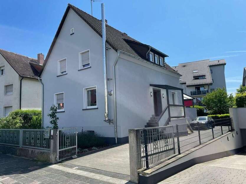 Haus zum Kaufen in Obertshausen 679.000 € 182.7 m²