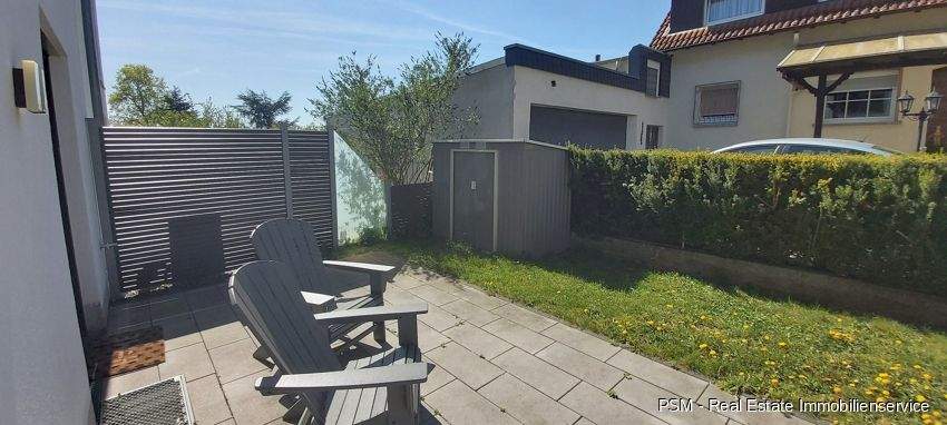 *Gehobenes und modernes Niedrigenergie Reiheneckhaus mit Terrasse und Garten in bevorzugter Lage* 6 zimmer