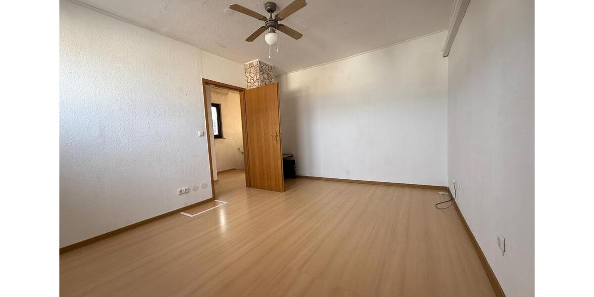 Doppelhaushälfte Griesheim - 7 Zimmer, 170 m&sup2;, 499.999&euro; | Angebot:24118316