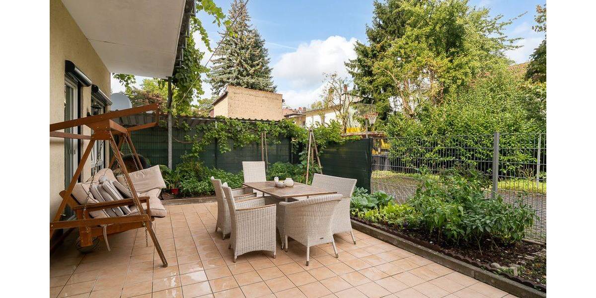 Barrierefreie Erdgeschosswohnung mit großer Terrasse und Duplexparker 5 zimmer