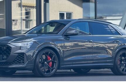 Audi RSQ8 2.100 km 176.560 &euro; Hanau 63452