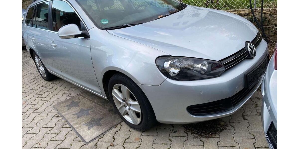 VW Golf 97.000 km 6.299 &euro; Eppstein 65817
