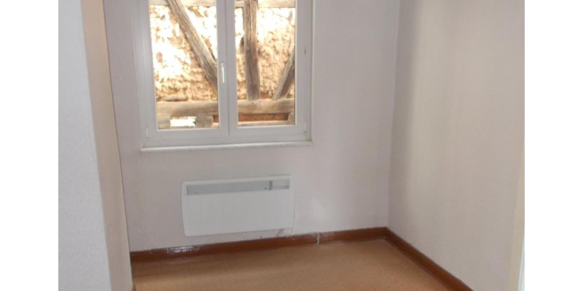 Reihenhaus Frankfurt am Main Niederrad - 10 Zimmer, 137 m&sup2;, 58.000&euro; | Angebot:16960480