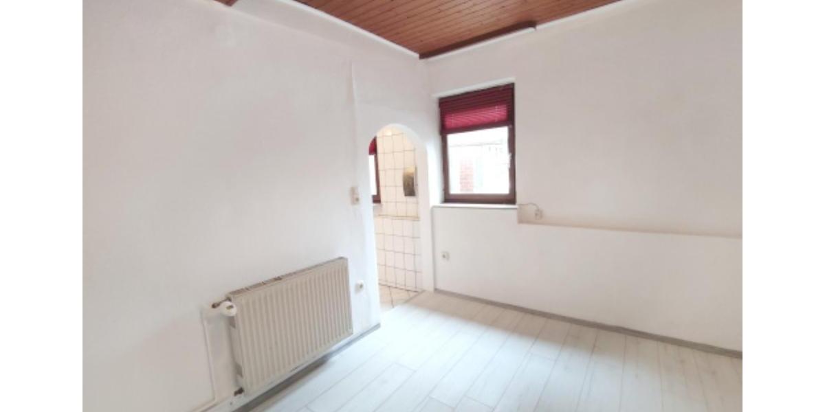 Mehrfamilienhaus, Wohnhaus Hanau Groß-Steinheim - 11 Zimmer, 295 m&sup2;, 2.950&euro; | Angebot:25399286