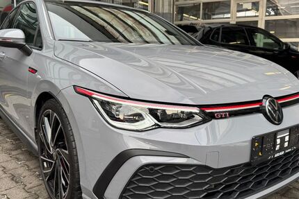 VW Golf 26.674 km 37.450 &euro; Frankfurt am Main 65936