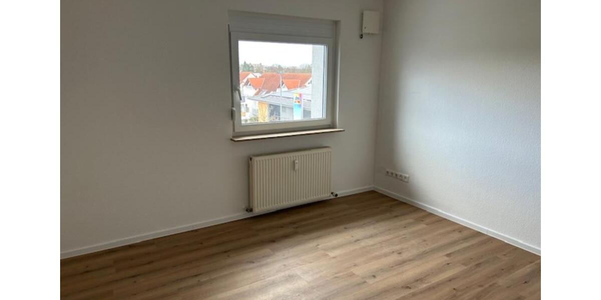 Etagenwohnung Kriftel - 2.5 Zimmer, 91 m&sup2;, 1.490&euro; | Angebot:25082720