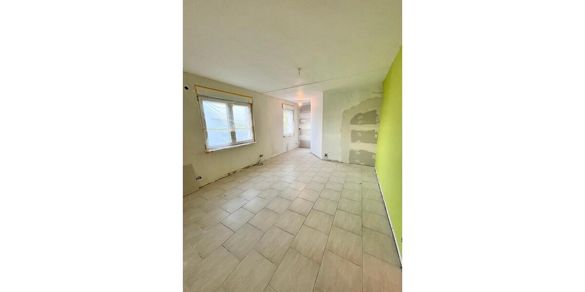 Etagenwohnung Bruchköbel - 5 Zimmer, 160 m&sup2;, 2.240&euro; | Angebot:26170114