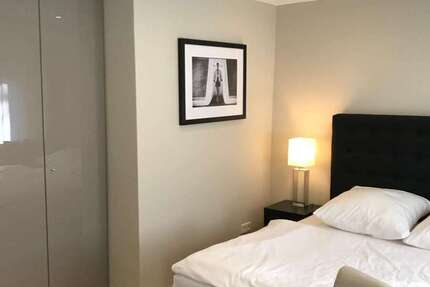 Wohnung Frankfurt am Main Ginnheim - 1 Zimmer, 32 m&sup2;, 900&euro; | Angebot:26630875