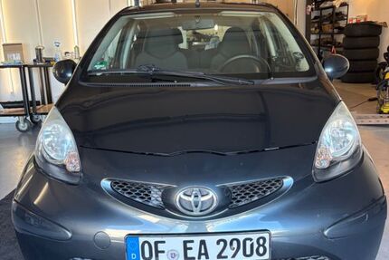 Toyota Aygo (X) 139.000 km 2.300 &euro; Neu-Isenburg 63263