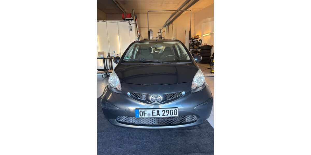 Toyota Aygo (X) 139.000 km 2.500 &euro; Neu-Isenburg 63263