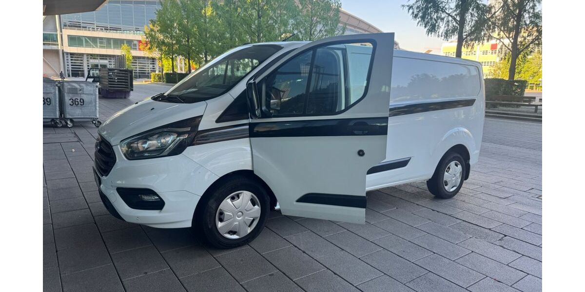 Ford Transit Custom 357.865 km 9.600 &euro; Frankfurt am Main 60389