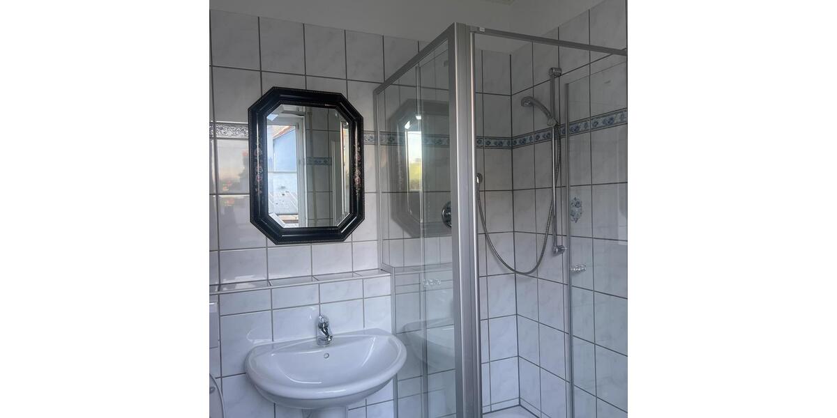 3,5 Zimmer Wohnung 2 Etagen mit Balkon, Terrasse, Garten 3.5 zimmer