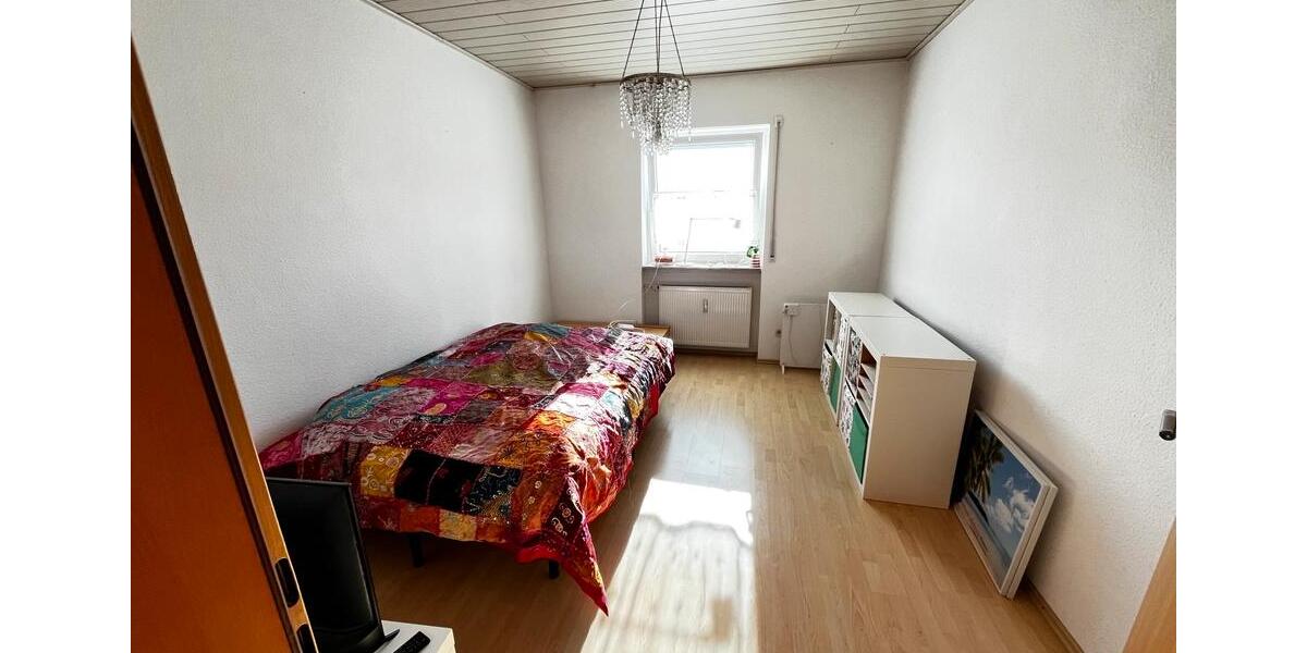 Bungalow Niddatal - 9 Zimmer, 292 m&sup2;, 649.000&euro; | Angebot:26597873