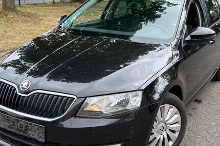 Skoda Octavia 298.000 km 5.199 &euro; Frankfurt am Main 65933