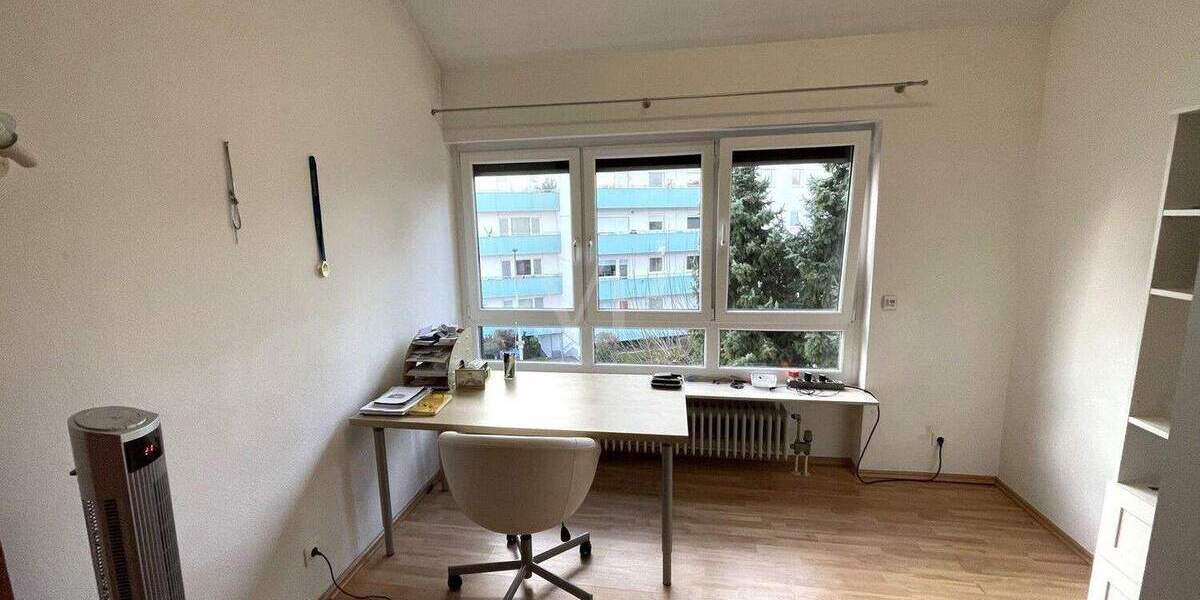 Modernes Reihenendhaus mit viel Platz und eingewachsenem Sonnengarten für viel Privatsphäre 5 zimmer
