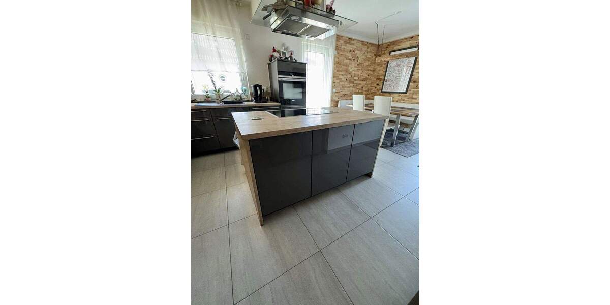 Etagenwohnung Frankfurt Am Main Schwanheim - 4 Zimmer, 129 m&sup2;, 699.000&euro; | Angebot:25043219