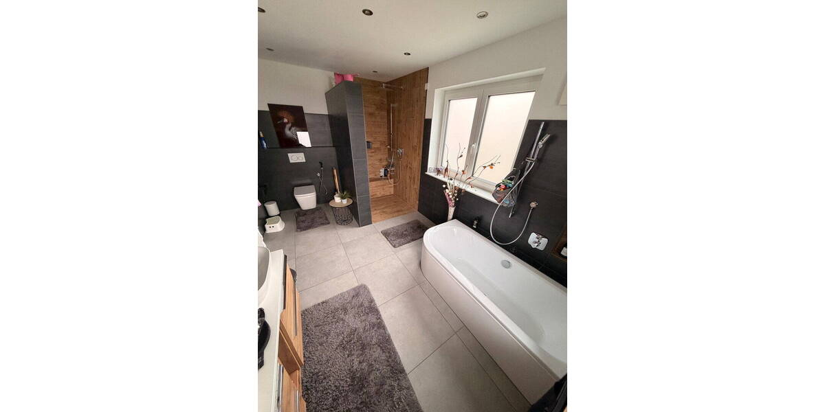 Doppelhaushälfte Bruchköbel - 6 Zimmer, 190 m&sup2;, 3.040&euro; | Angebot:26188724