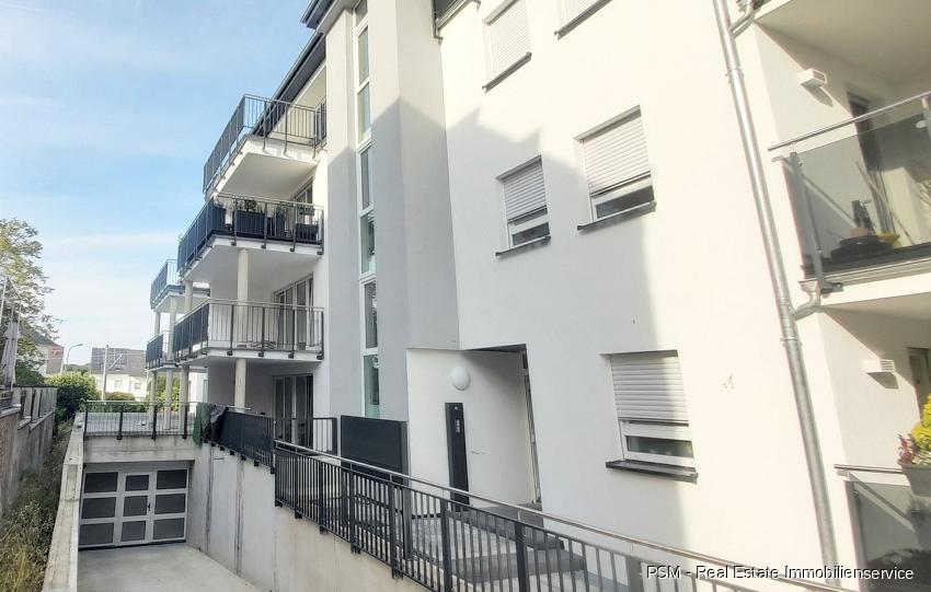 Erstbezug Luxuriöse Penthousewohnung mit 5 Zimmern, 2 Terrassen, Fußbodenheizung und eigenem Aufzug 5 zimmer