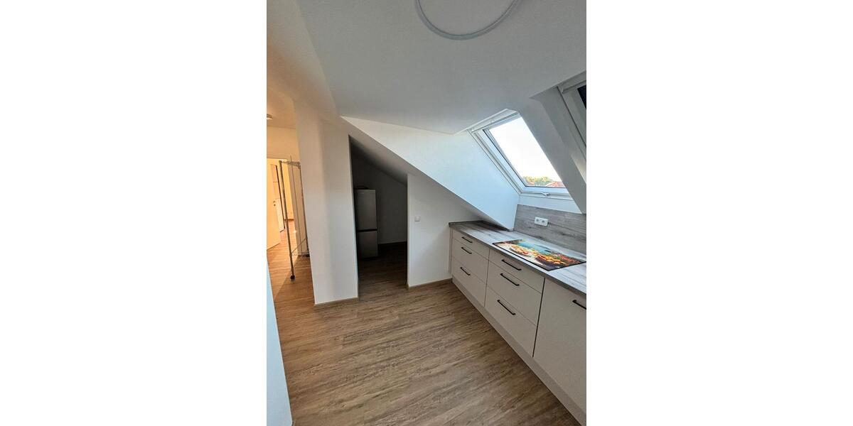 Dachgeschoßwohnung Karben - 2 Zimmer, 80 m&sup2;, 979&euro; | Angebot:26400052