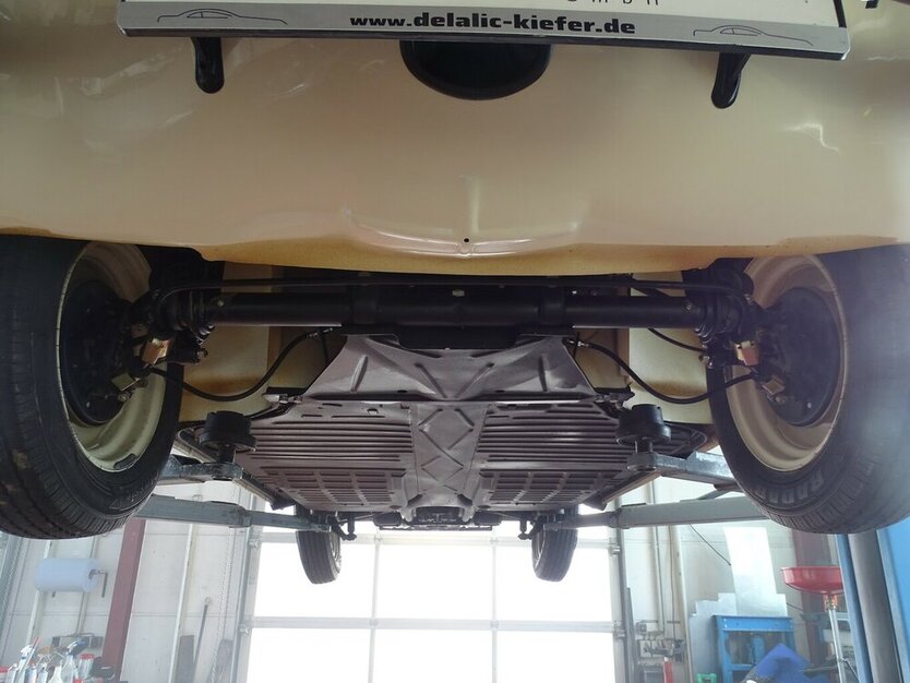 Karmann Ghia Cabrio vollständig restauriert
