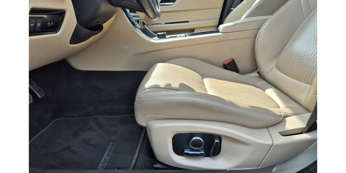 Jaguar XF Prestige Leder, GSHD, Navigation, Rückfahrkamer 104.922 km 20.690 &euro; Rodgau 63110