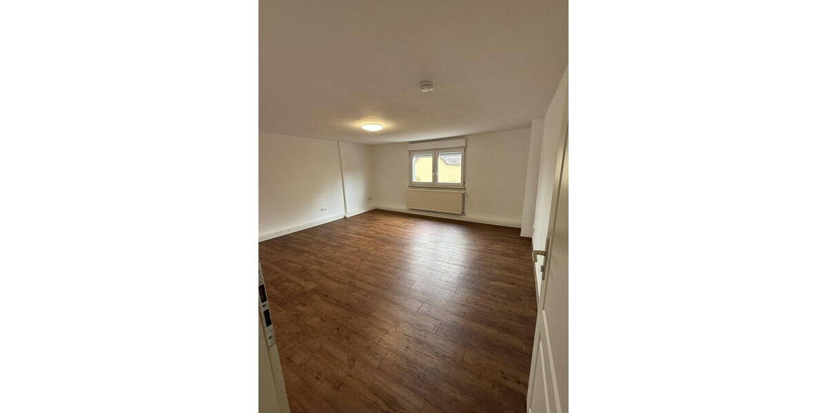 Einfamilienhaus Friedberg Ockstadt - 8 Zimmer, 195 m&sup2;, 2.490&euro; | Angebot:26358860