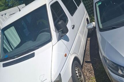 Mercedes-Benz Sprinter 300.000 km 3.900 &euro; Frankfurt am Main 65929