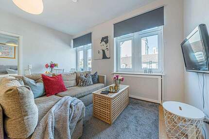 Wohnung Bad Homburg vor der Höhe Bad Homburg - 3 Zimmer, 70 m&sup2;, 2.200&euro; | Angebot:23433177