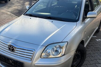 Toyota Avensis 235.200 km 2.800 &euro; Frankfurt am Main 65933