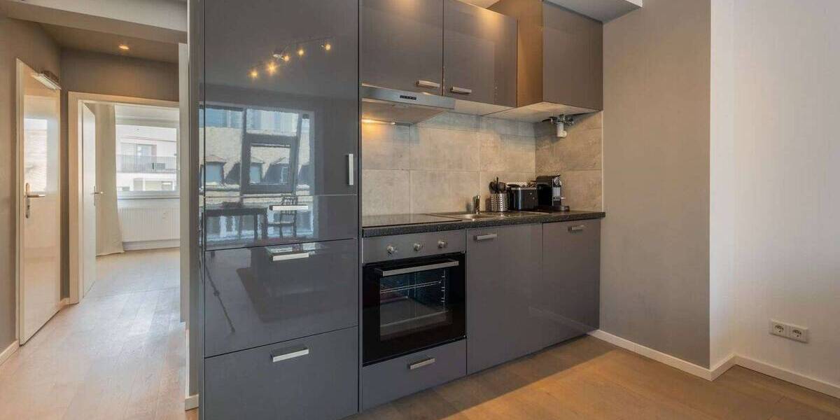 Etagenwohnung Frankfurt am Main Bahnhofsviertel - 2 Zimmer, 55 m&sup2;, 1.695&euro; | Angebot:24025853