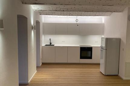 Wohnung Darmstadt Bessungen - 2 Zimmer, 65 m&sup2;, 1.250&euro; | Angebot:25964592