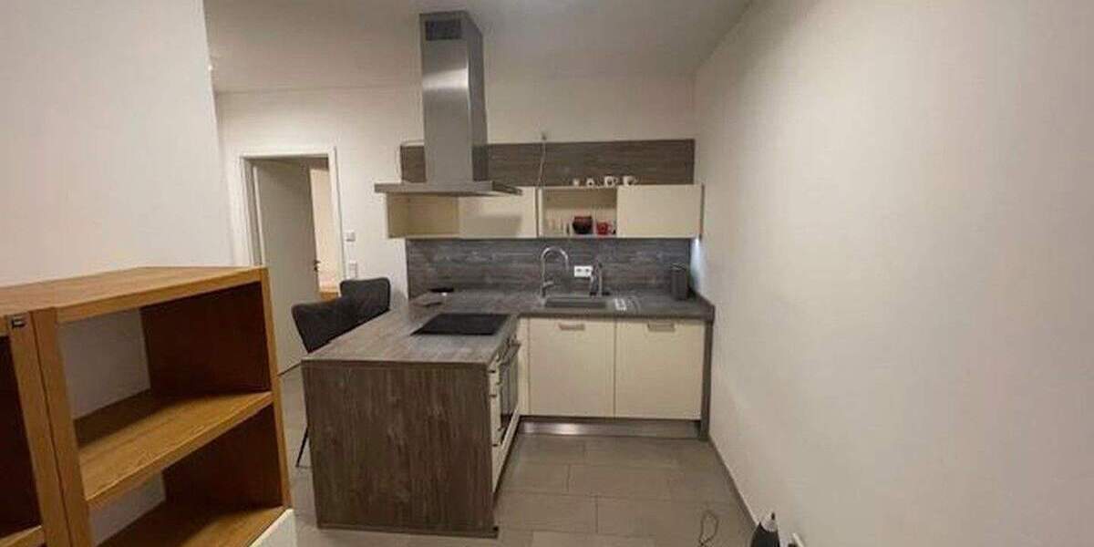 Stilvolle, neuwertige 1,5-Zimmer-Erdgeschosswohnung mit Einbauküche in Frankfurt am Main 1 zimmer