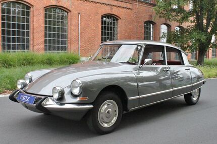 Citroen DS 99.000 km 44.900 &euro; Frankfurt 60386