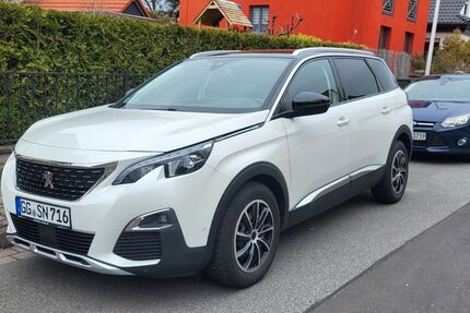 Peugeot 5008 142.000 km 16.490 &euro; Rüsselsheim am Main 65428