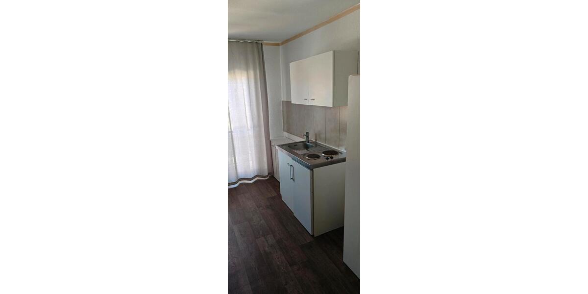 Etagenwohnung Frankfurt am Main Nord-Ost - 1 Zimmer, 20 m&sup2;, 560&euro; | Angebot:26227386