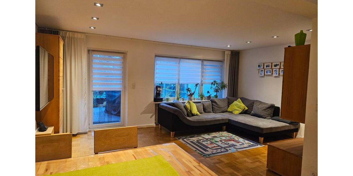 Modernisierte Doppelhaushälfte mit schönem Garten 6 zimmer